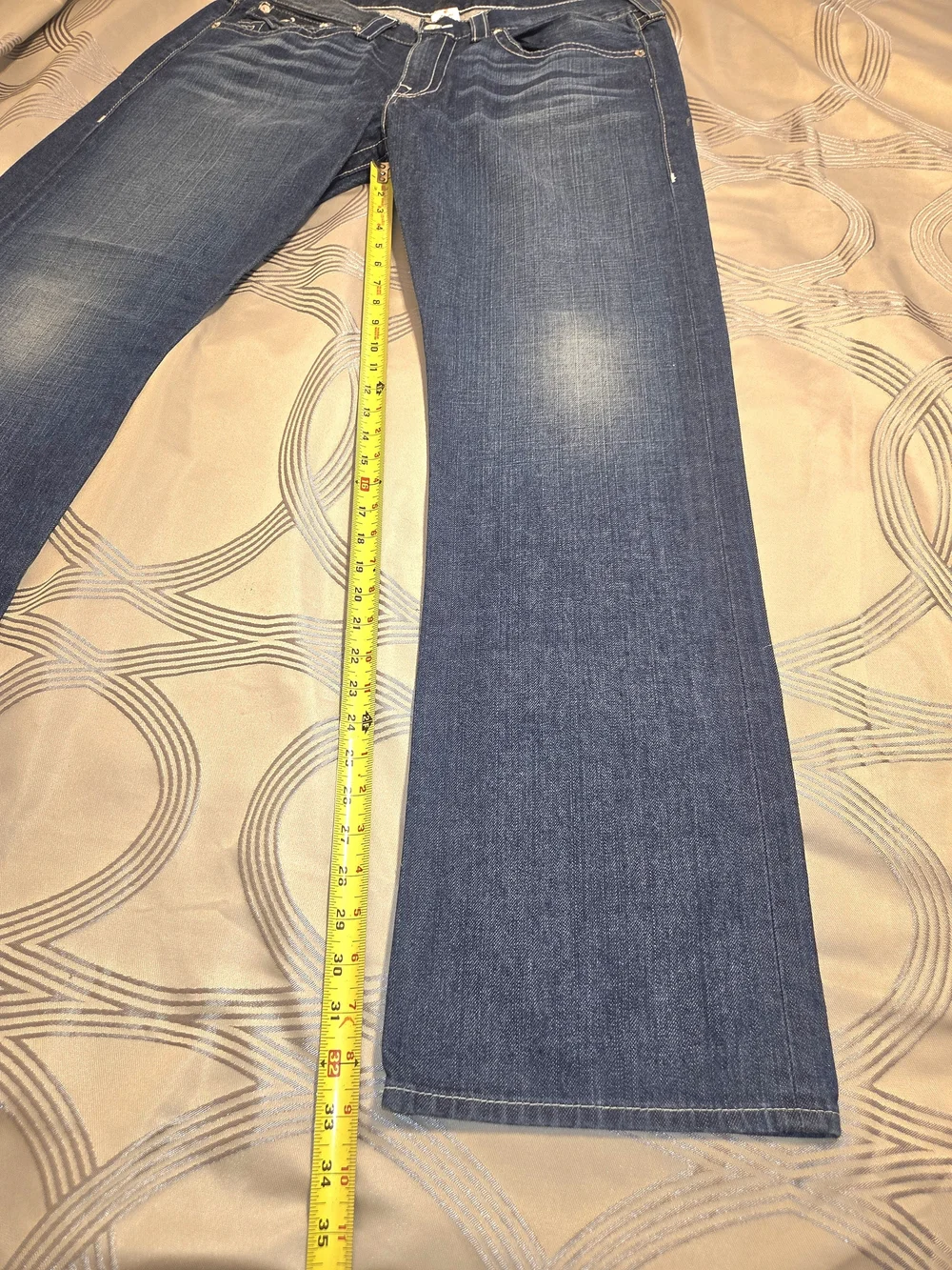 True Religion Men's Dark Blue Straight Leg Jeans w Embroidered Back Pocket Sz 38